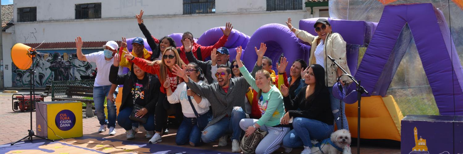 Grupo de Cultura Ciudadana celebrando el mes del Espacio Público 
